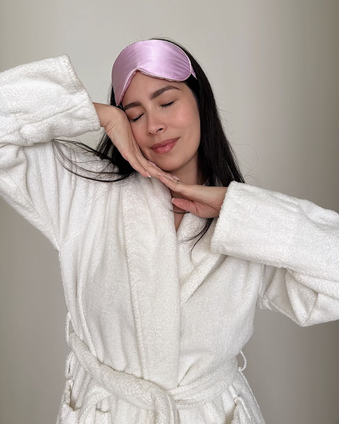 PURE SOL. Silk Sleep Eye Mask - Ruby Red