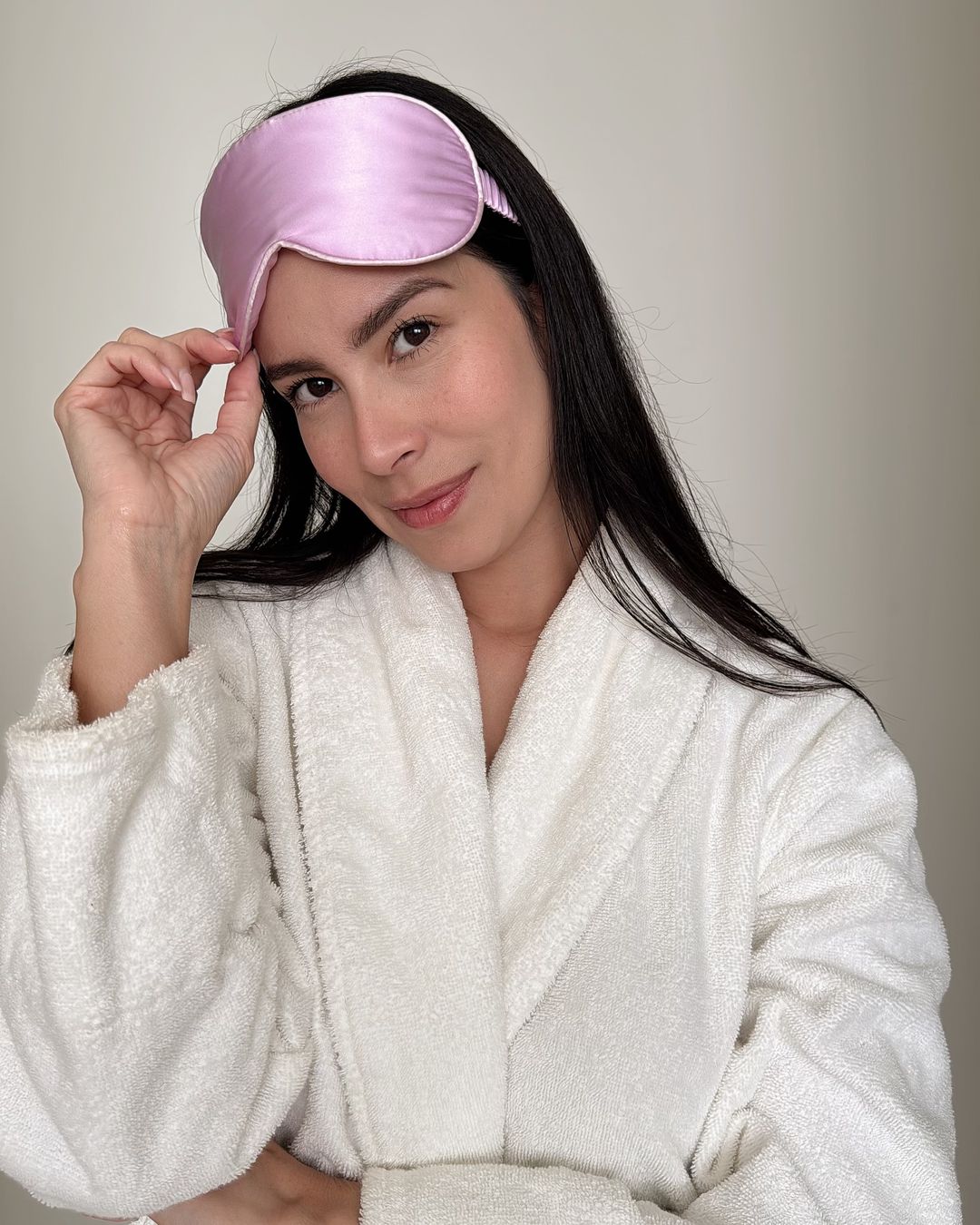 PURE SOL. Silk Sleep Eye Mask - Ruby Red